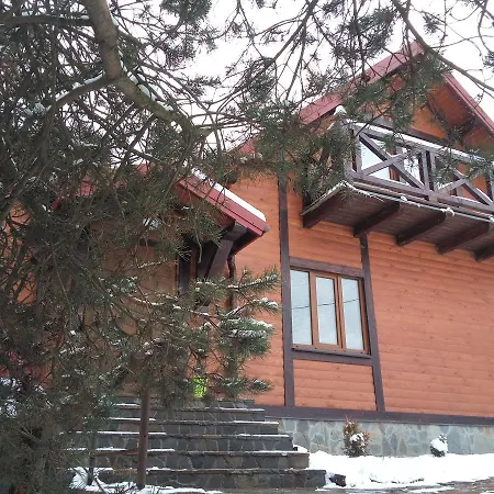 Nad Prutom Gasthuis Tatariv